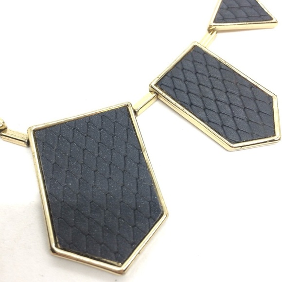 3/$30 HOUSE OF HARLOW NECKLACE LEATHER GEOMETRIC GOLD TONE ART DECO STYLE - Picture 9 of 17